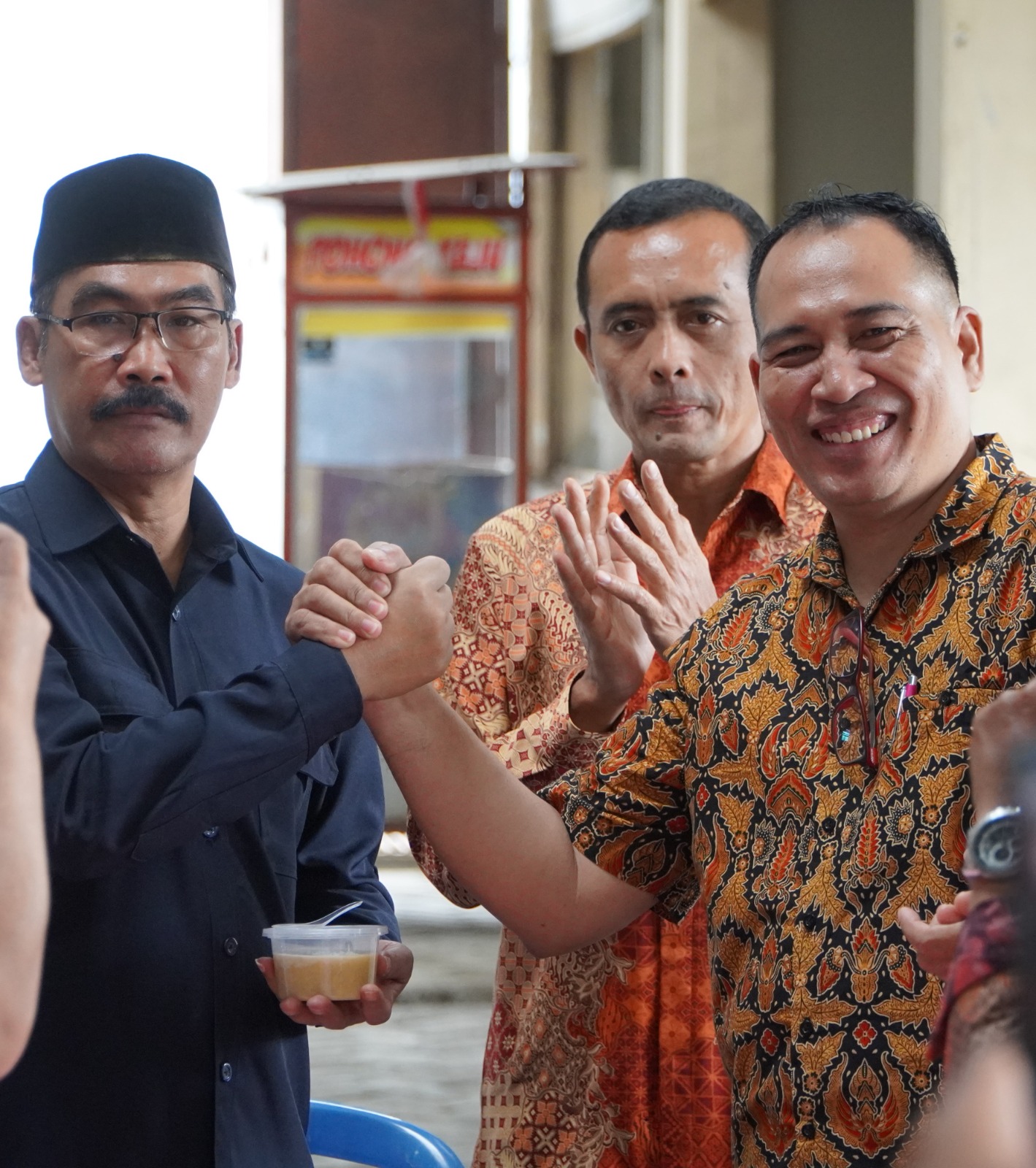 12. Ketua Harian di Antara Ketua Umum dan Ketua Dewan Pembina Simbol Soliditas dalam Kepemimpinan
